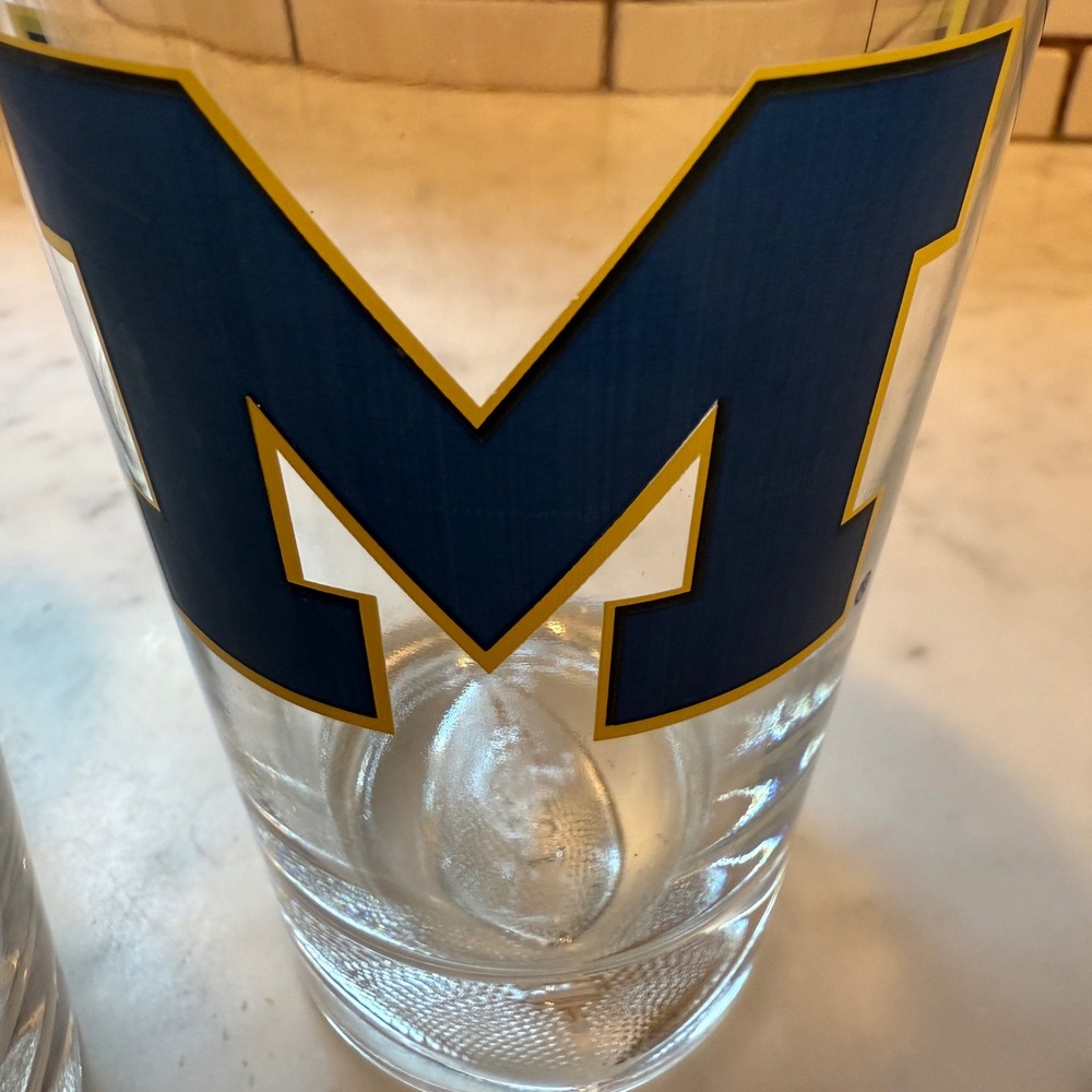 Michigan Wolverines Pint Glasses Set of 3 NCAA Football University M Logo - Picture 5 of 6